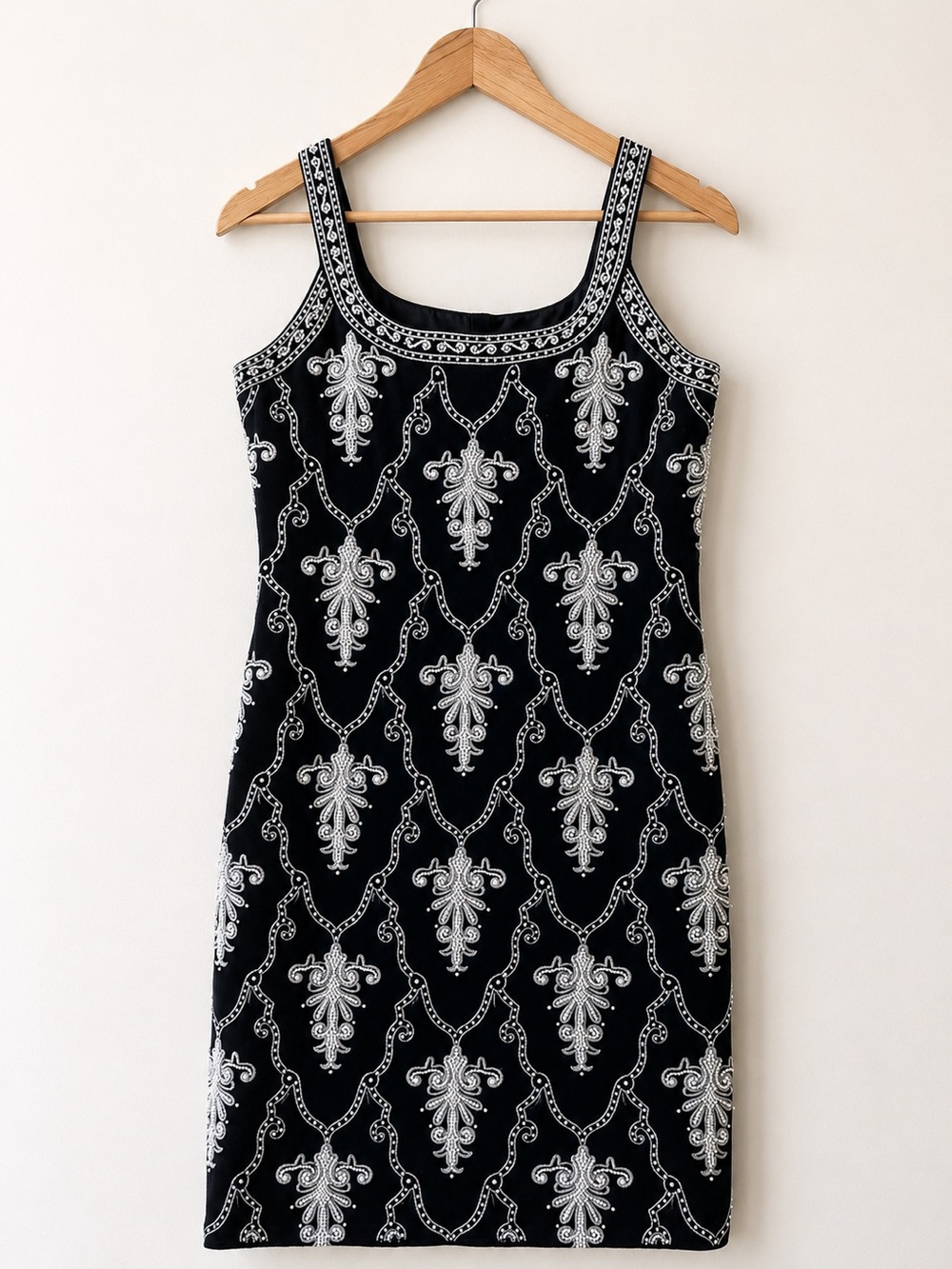 Vintage Adrienne Vittadini 6 Black Faux Pearl Beaded Flapper 1920s Wool Dress